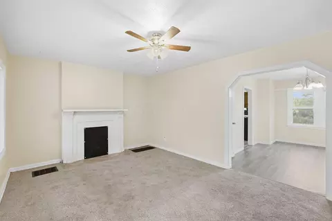 Living - 1107 Smith Rd, Columbus, OH 43207 photo 1 of 3