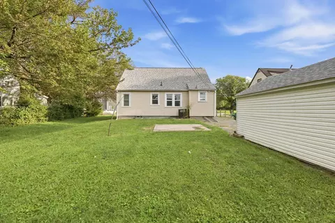 Exterior - 1107 Smith Rd, Columbus, OH 43207 photo 4 of 6