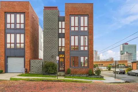 75 E Russell St, Columbus, OH 43215