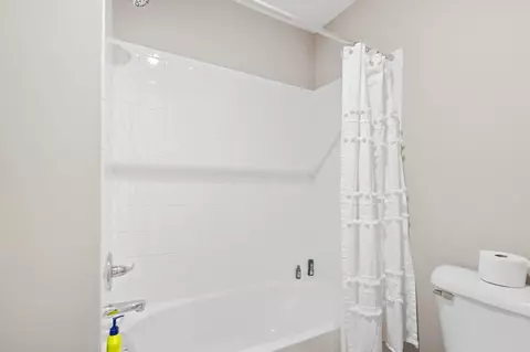 Bath - 553 Pagoda Loop, Delaware, OH 43015 photo 4 of 4
