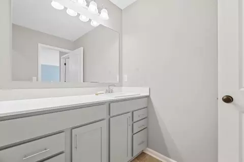 Bath - 553 Pagoda Loop, Delaware, OH 43015 photo 3 of 4