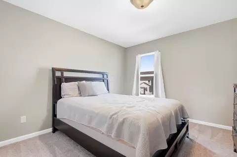 Bedroom - 553 Pagoda Loop, Delaware, OH 43015 photo 5 of 13