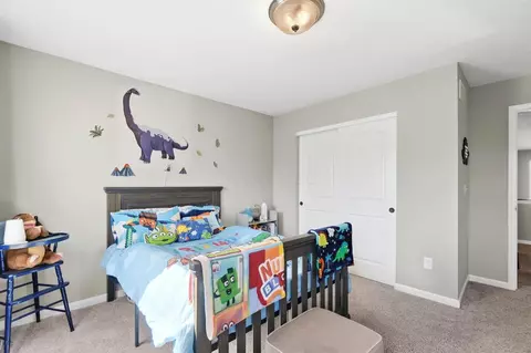 Bedroom - 553 Pagoda Loop, Delaware, OH 43015 photo 13 of 13