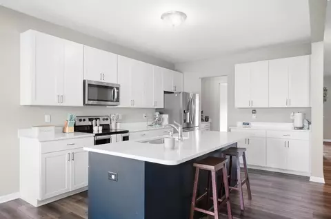 Kitchen - 553 Pagoda Loop, Delaware, OH 43015 photo 1 of 5