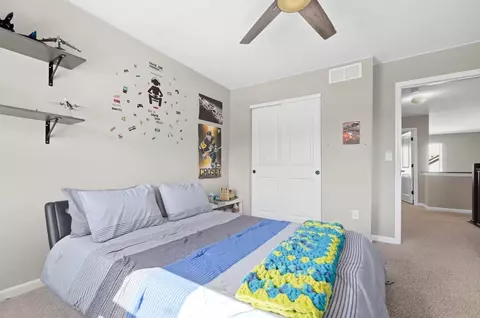 Bedroom - 553 Pagoda Loop, Delaware, OH 43015 photo 10 of 13
