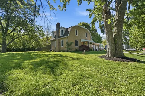 36 Channing St, Lewis Center, OH 43035