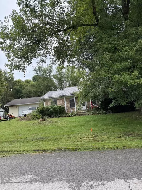 Exterior - 1864 Roberta Dr, Heath, OH 43056 photo 1 of 2