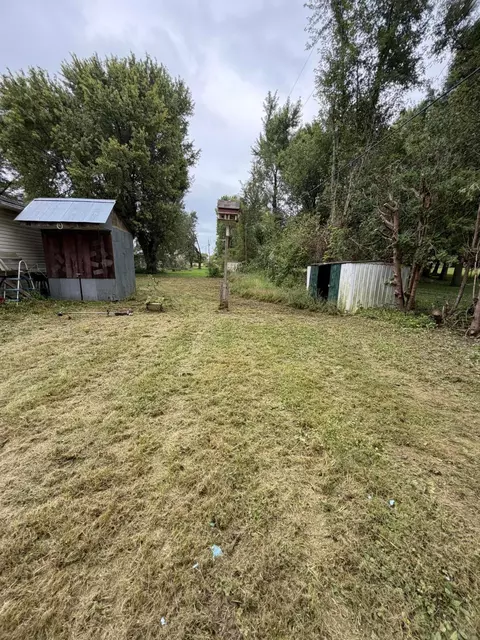 Exterior - 1864 Roberta Dr, Heath, OH 43056 photo 2 of 2