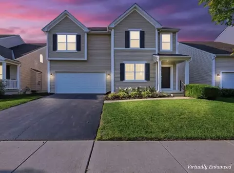 6045 Highlander Dr, Westerville, OH 43081