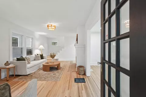 Entry Way - 335 E Weber Rd, Columbus, OH 43202 photo 1 of 3