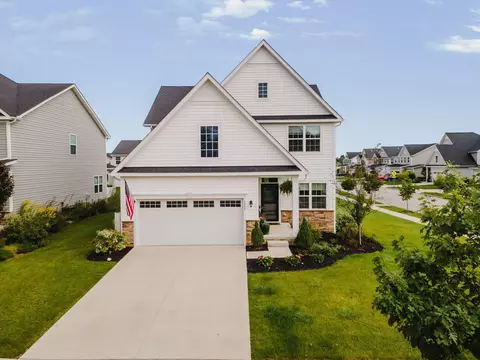 1445 Augustine Dr, Marysville, OH 43040