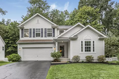 4427 Wooded Nook Dr, New Albany, OH 43054