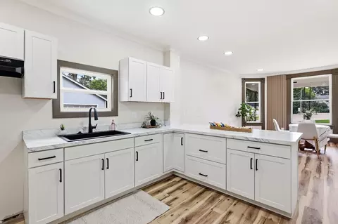 Kitchen - 248 S Hubert Ave, Springfield, OH 45505 photo 5 of 6