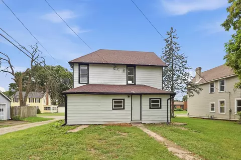 Exterior - 248 S Hubert Ave, Springfield, OH 45505 photo 7 of 9