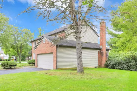 Exterior - 7141 Sweeny Ct, Dublin, OH 43017 photo 5 of 12