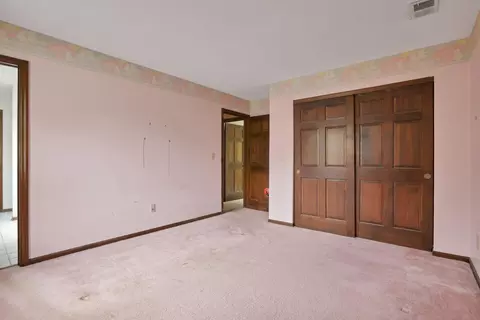 Bedroom - 7141 Sweeny Ct, Dublin, OH 43017 photo 6 of 9