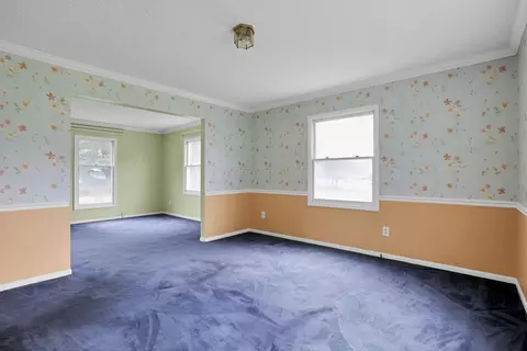 Living - 7141 Sweeny Ct, Dublin, OH 43017 photo 4 of 8