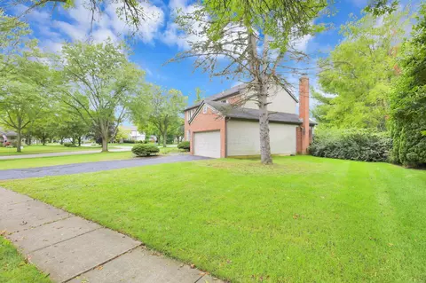 Exterior - 7141 Sweeny Ct, Dublin, OH 43017 photo 6 of 12