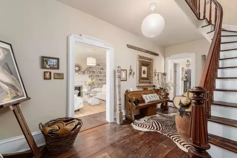 Entry Way - 141 E Wheeling St, Lancaster, OH 43130 photo 2 of 13