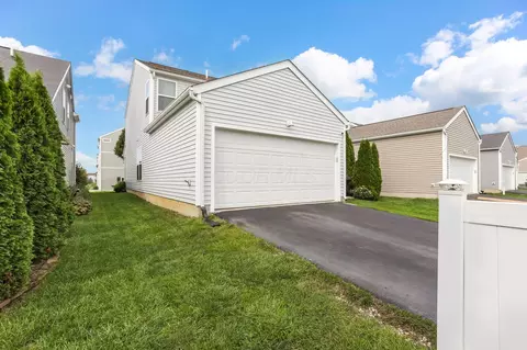 Exterior - 5476 Spring River Ave, Dublin, OH 43016 photo 11 of 13