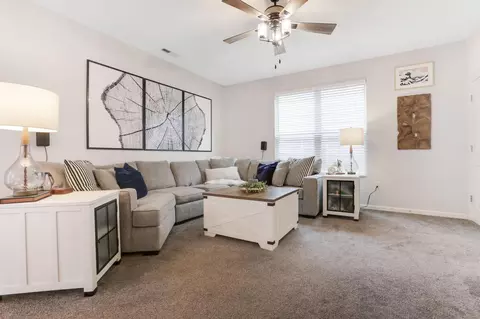 Living - 5476 Spring River Ave, Dublin, OH 43016 photo 2 of 2