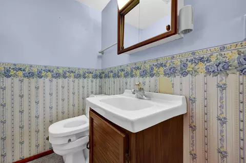 Bath - 81 Fieldpoint Rd, Heath, OH 43056 photo 2 of 2