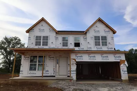 340 Royal Fern Ln, Lewis Center, OH 43035