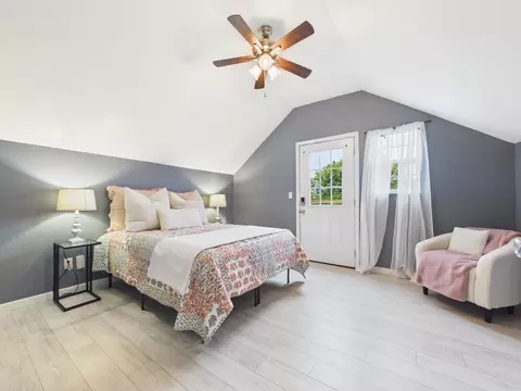 Bedroom - 828 E Wheeling St, Lancaster, OH 43130 photo 6 of 8