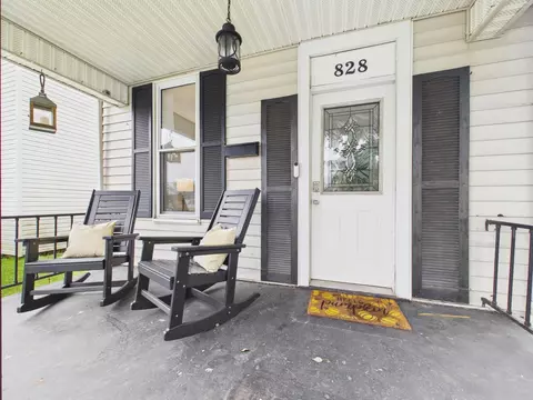 Exterior - 828 E Wheeling St, Lancaster, OH 43130 photo 6 of 18