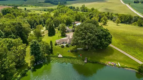 3976 Millersburg Rd, Gambier, OH 43022