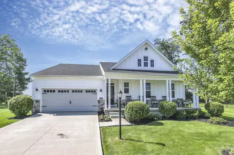1561 Woodline Ct, Marysville, OH 43040