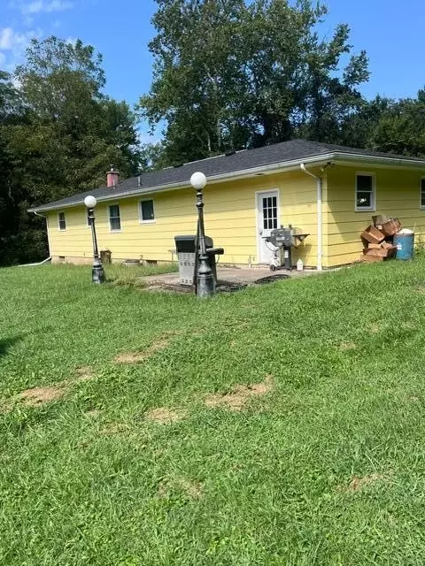 8480 West Pike, Hopewell, OH 43746