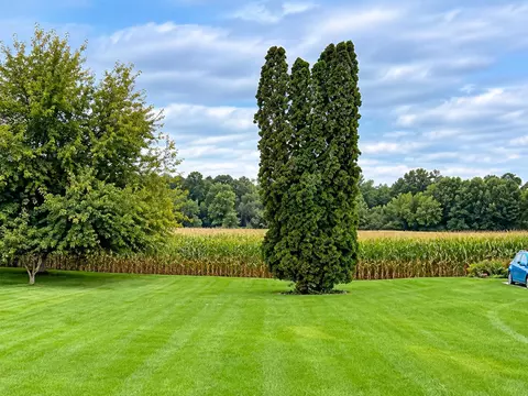 55 W Walnut St, Marengo, OH 43334