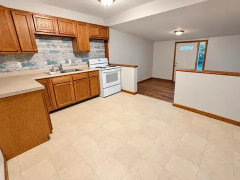 534 Clinton St, Marion, OH 43302 photo 4