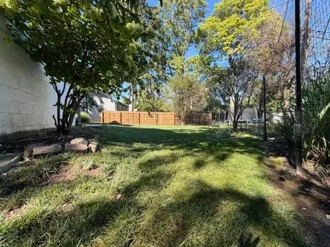 Exterior - 4100 Kendale Rd, Columbus, OH 43220 photo 2 of 4