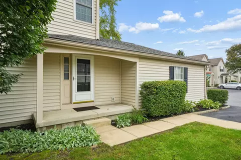 2571 Gardenia Dr #9A, Columbus, OH 43235