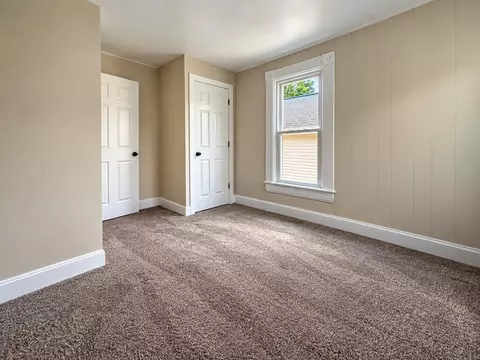 Bedroom - 840 E Main St, Lancaster, OH 43130 photo 2 of 8