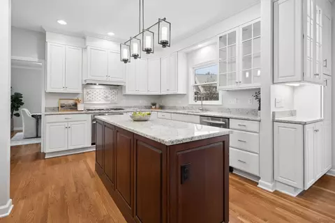 Kitchen - 9251 Din Eidyn Dr, Dublin, OH 43017 photo 2 of 4