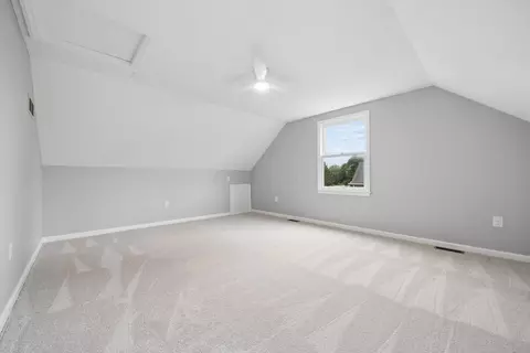 Bedroom - 9251 Din Eidyn Dr, Dublin, OH 43017 photo 8 of 8