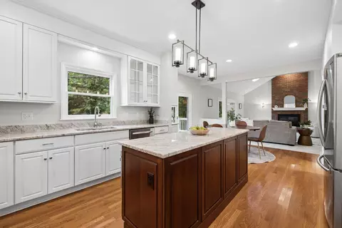 Kitchen - 9251 Din Eidyn Dr, Dublin, OH 43017 photo 1 of 4