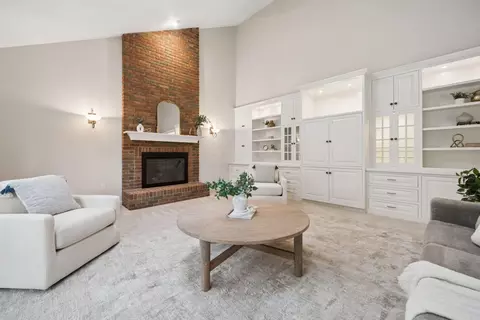 Living - 9251 Din Eidyn Dr, Dublin, OH 43017 photo 5 of 8