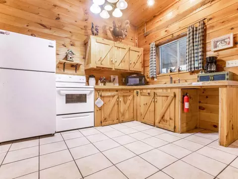 Kitchen - 29802 Fairview Ridge Rd, Logan, OH 43138 photo 3 of 3