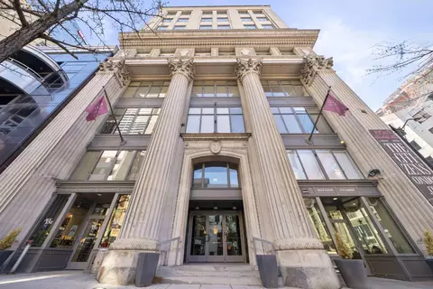 51 N High St #304, Columbus, OH 43215