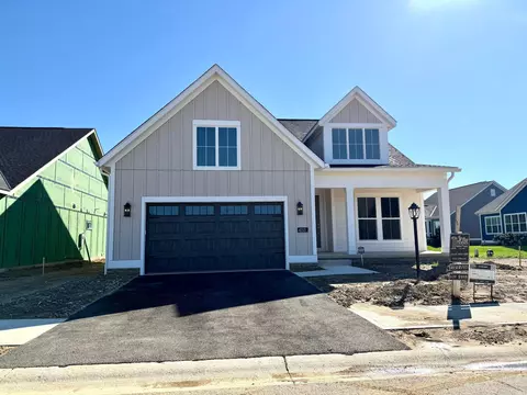 4213 Flamingo Dr, Lewis Center, OH 43035