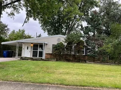 1565 Duffield Dr, Columbus, OH 43227
