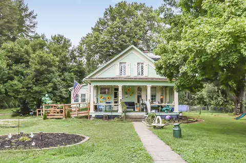609 Dryden Rd, Zanesville, OH 43701