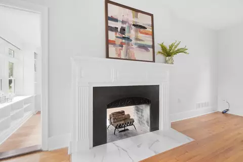 Entry Way - 1707 Longview Dr, Springfield, OH 45504 photo 2 of 11