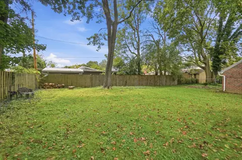 Exterior - 1707 Longview Dr, Springfield, OH 45504 photo 9 of 17