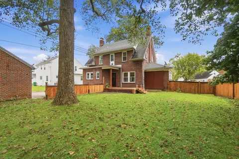 Exterior - 1707 Longview Dr, Springfield, OH 45504 photo 3 of 17
