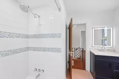 Bath - 1707 Longview Dr, Springfield, OH 45504 photo 7 of 7